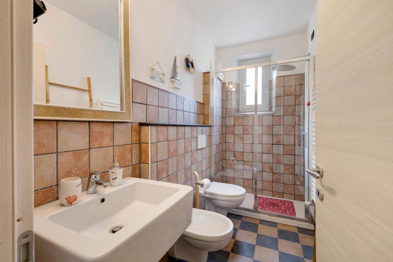 4 Passi Mare Apartment Finale Ligure Luaran gambar