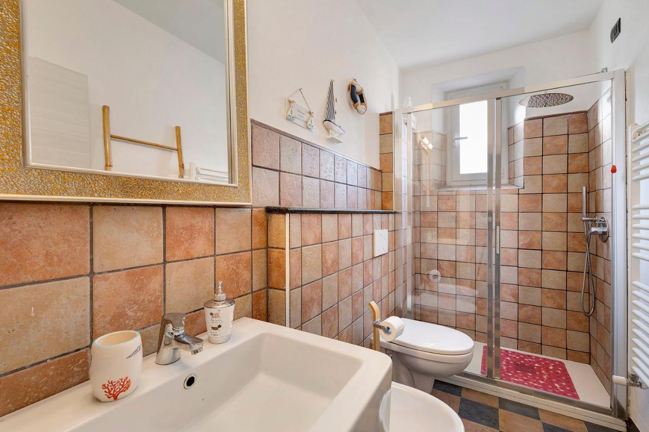 4 Passi Mare Apartment Finale Ligure Luaran gambar